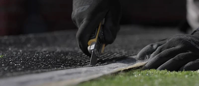 artificial-grass-lawn-turf-carpet-installation-cut