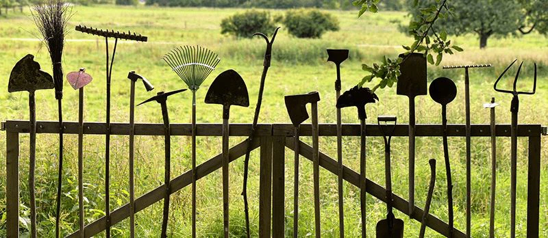 fake-grass-equipment-tool